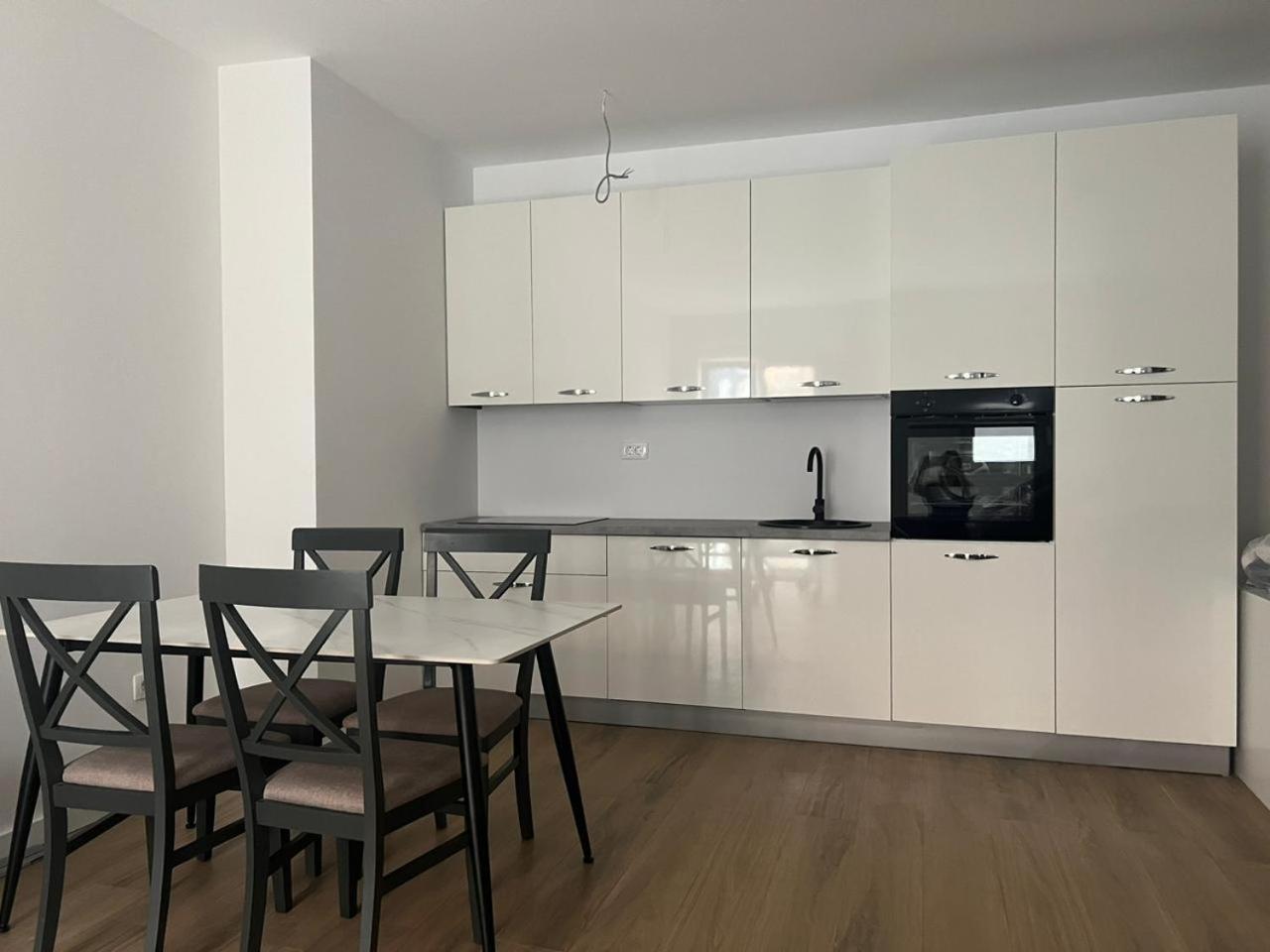 Iva Residences Apartment *